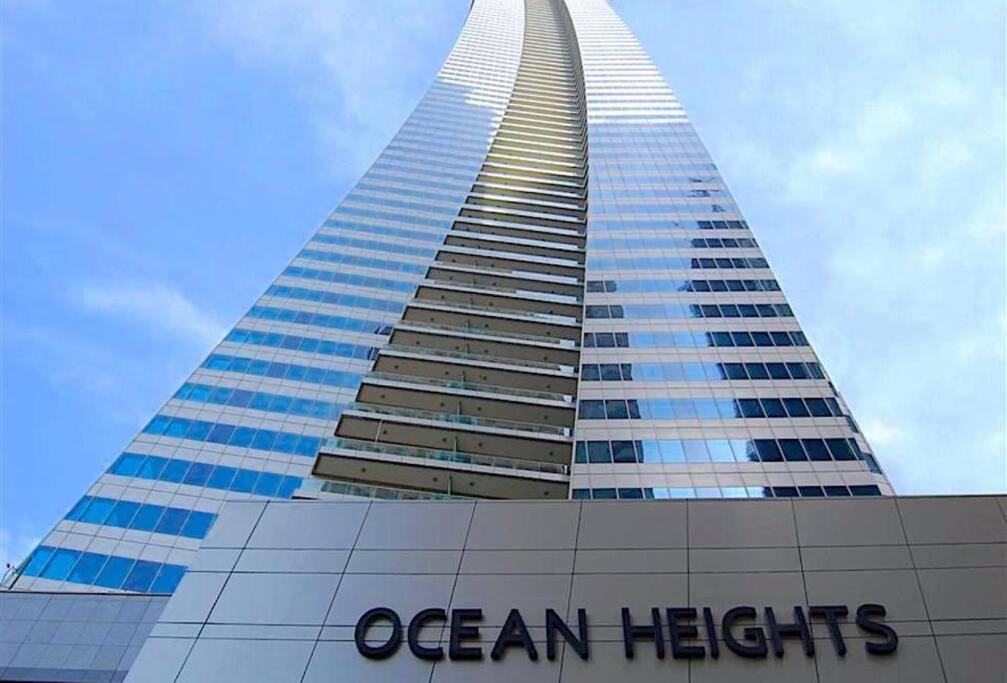 1 Bed Apartment With Sea View, Pool, Gym & Free Parking In Dubai Marina Esterno foto